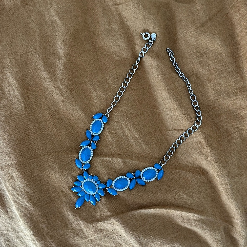 Great condition Jcrew statement necklace!